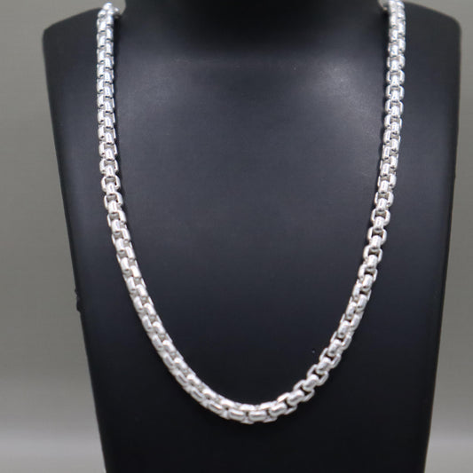 "Majestic Chain"
