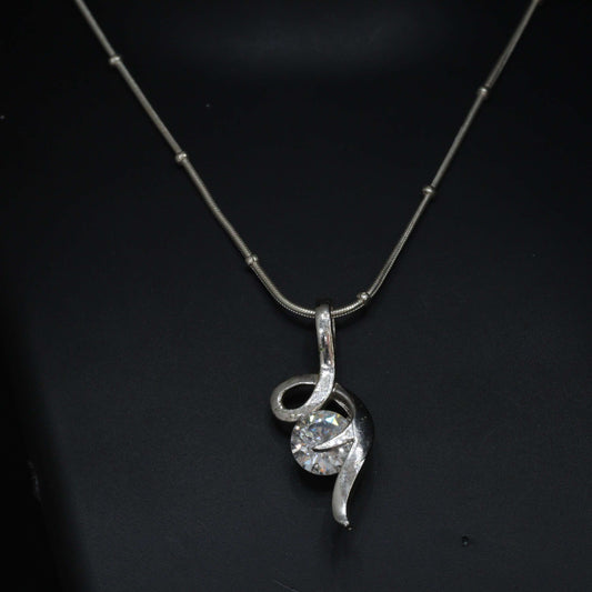 "Sparkling Square Diamond Pendant Set"