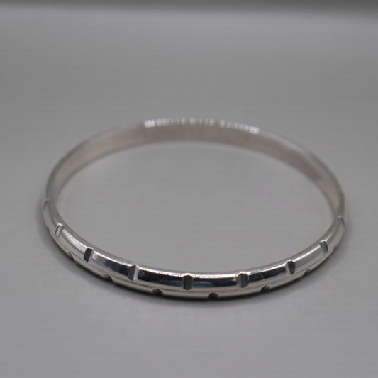 Lustrous Titan Men's Silver 925 Bracelet