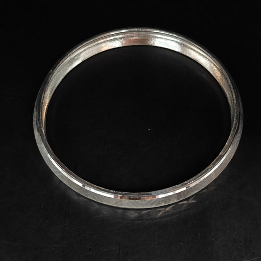 "Sleek Silver 925 Men's Kada"