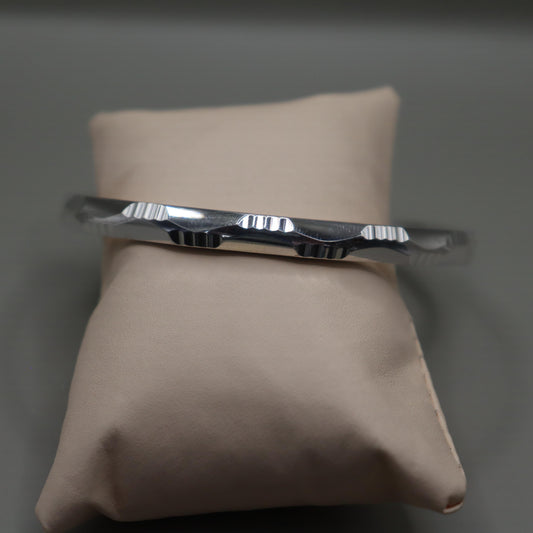 "Sleek 925 Sterling Silver Men's Kada"