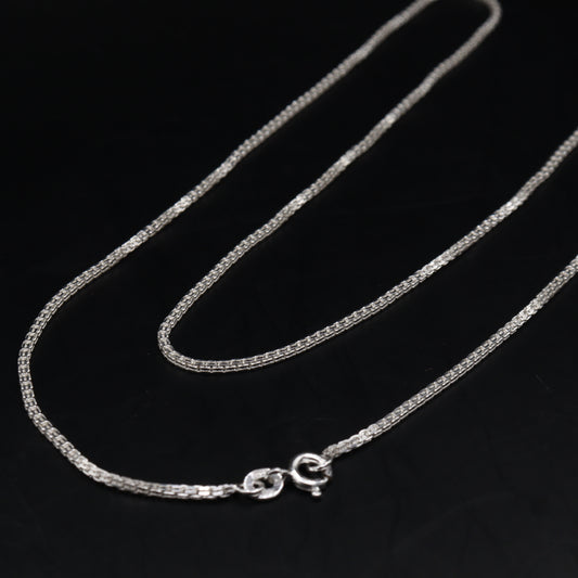 "Sleek Silver 925 Men's Serenity Chain"