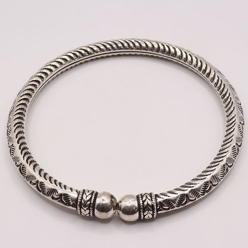 Exquisite Antique Silver Bangles with Engraved Patterns