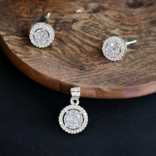 "Serenity Sparkle: Circle Diamond Silver Pendant Set"