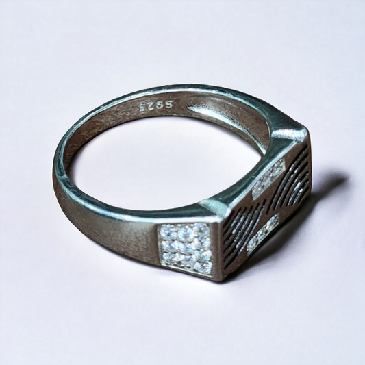 Sparkling Silver Square: Exquisite MS Ring Collection