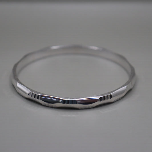 "Sleek 925 Sterling Silver Men's Kada"